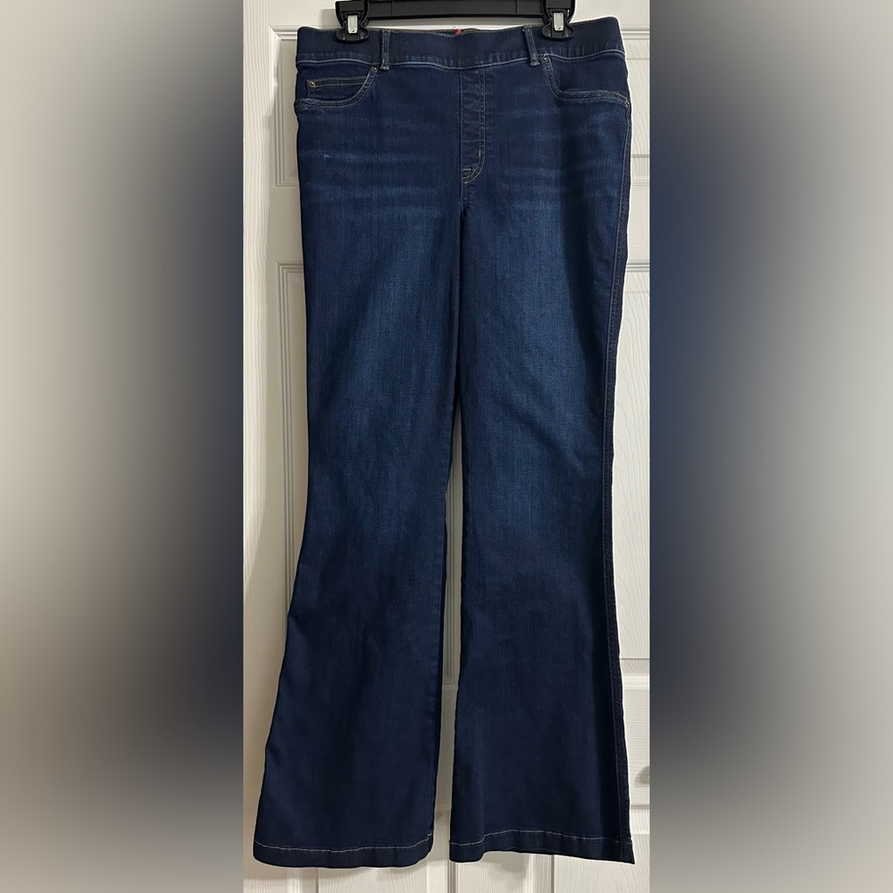 Spanx flare jeans in dark wash - Size XL‎